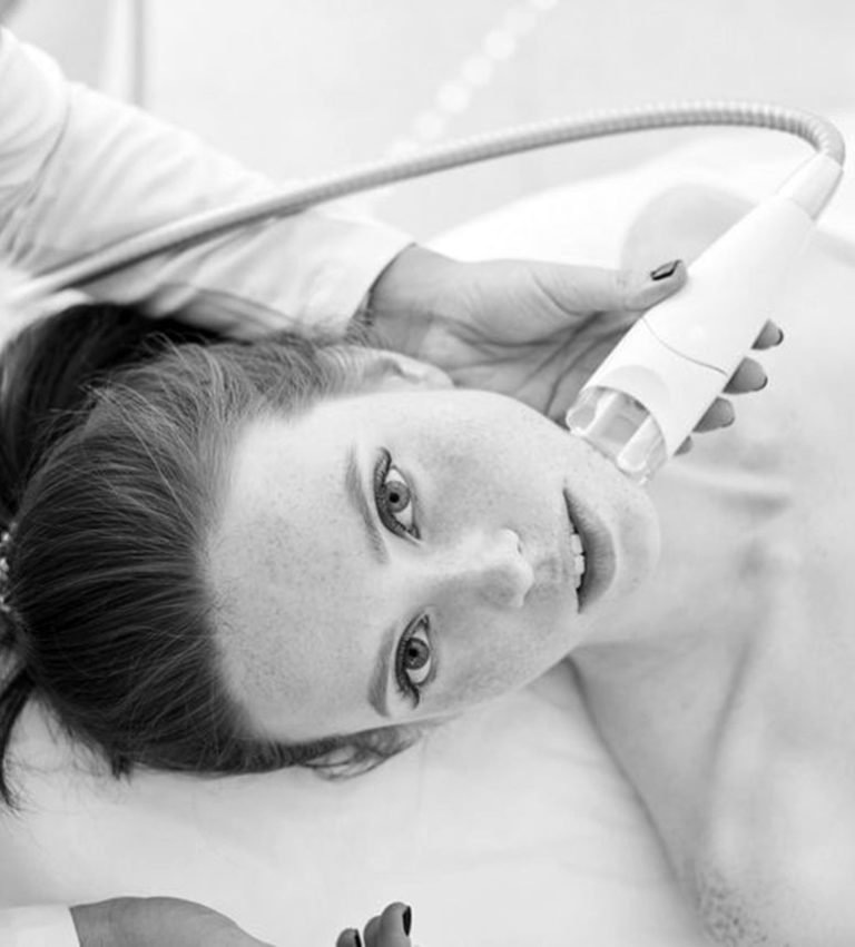 Combien De Temps Dure Un Silence Radio Radiofréquence à Grenoble - Dr Manos, médecin esthétique